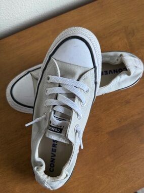 Converse Woman’s Light Olive/Mint Low-Top Canvas Sneakers Size 6.5